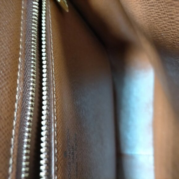 Authentic Louis Vuitton Saint Cloud GM Brown Monogram Shoulder Bag mn600-121325 - Picture 11 of 16